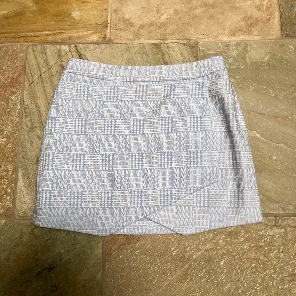 😊3 for $30😊Blue and White Printed Skirt